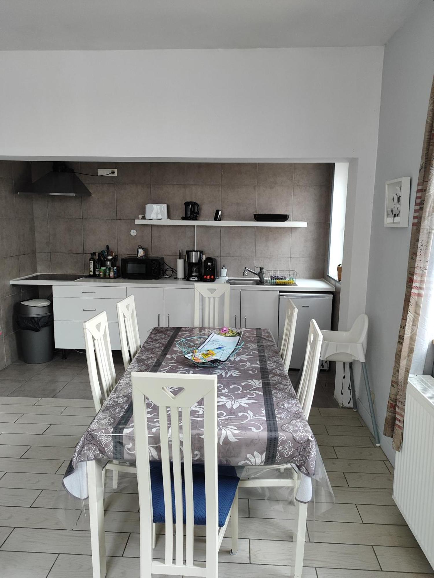 Appartement Spacieux Avec Parking Et Terrasse De Panne Eksteriør bilde