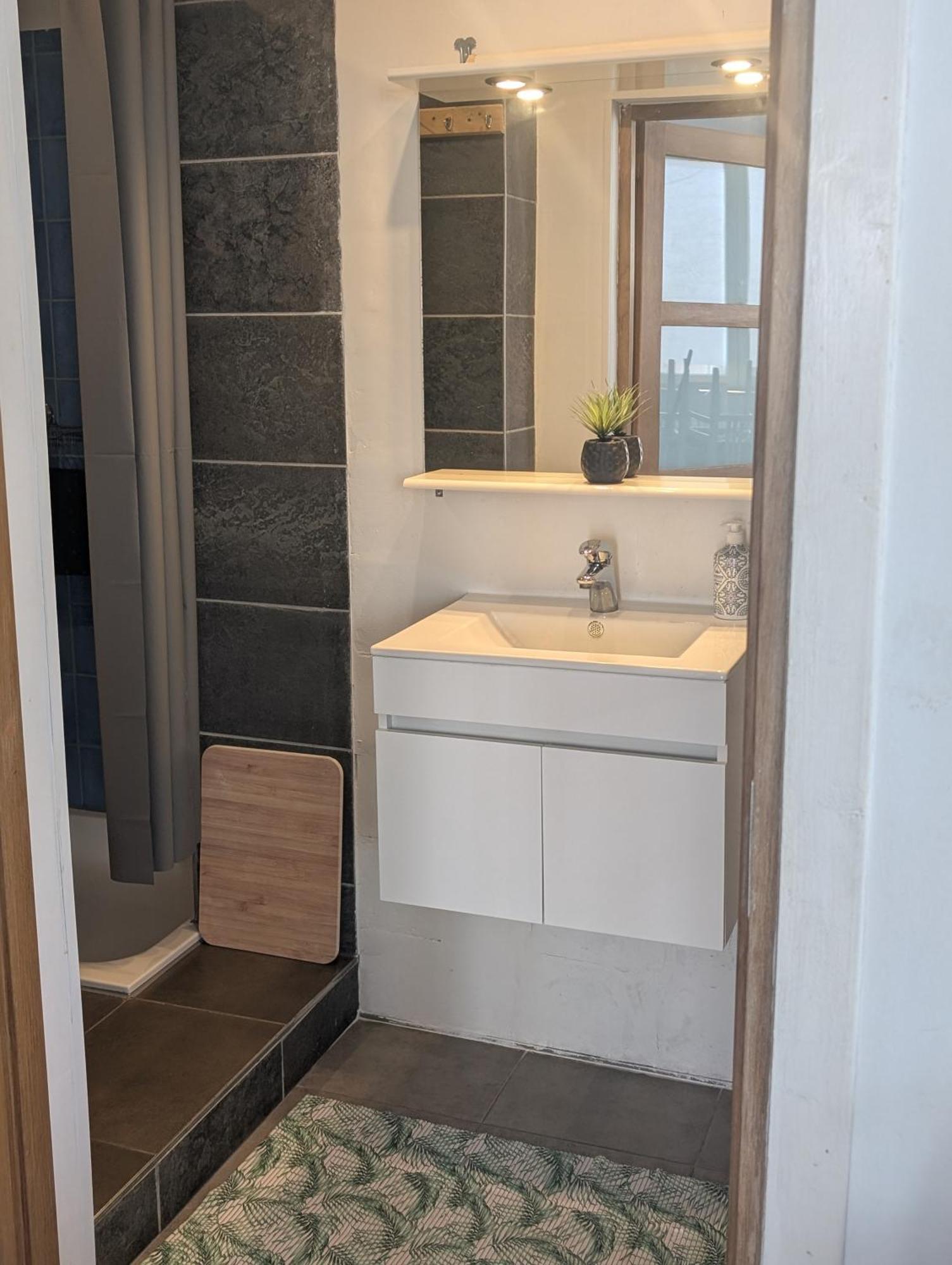 Appartement Spacieux Avec Parking Et Terrasse De Panne Eksteriør bilde